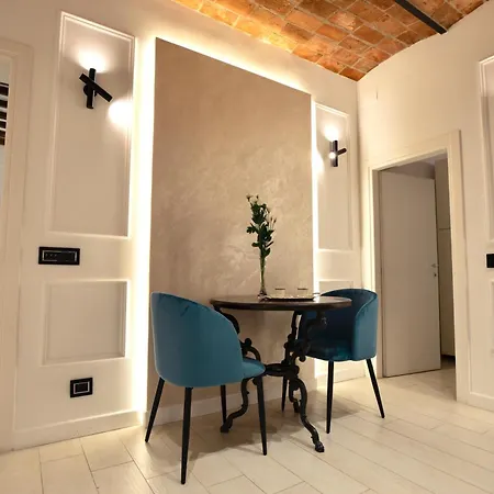 Boutique Steps From Colosseum Appartement *